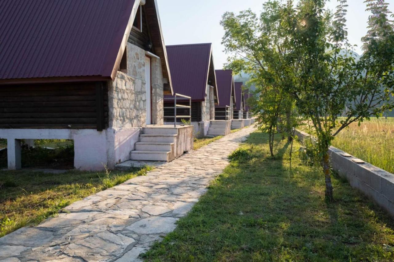 Etno Selo Bastadur Cetinje Bagian luar foto