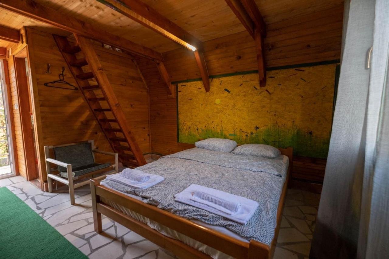 Etno Selo Bastadur Cetinje Bagian luar foto